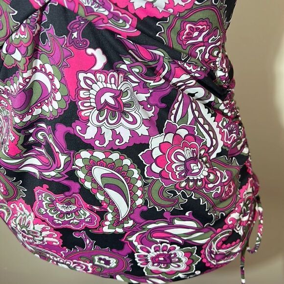 Lands’ End swimsuit top size 6 petite - Picture 4 of 8